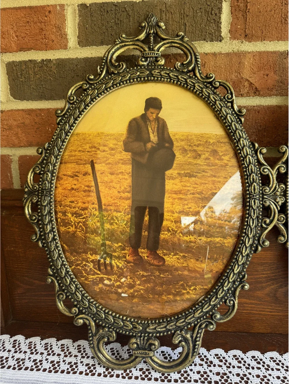 Vintage Pair of Oval Metal Brass Picture Frame/Bubble Glass/Praying Farmer